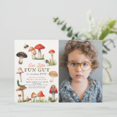 Little Fun Guy Mushroom Bee Boy Foto Verjaardag Kaart (Staand voorkant)