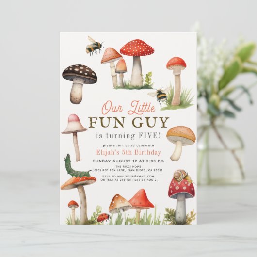 Little Fun Guy Mushroom Bee Boy Verjaardag Kaart (Staand voorkant)