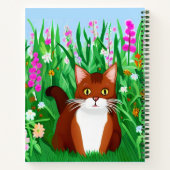Little Ginger Brown Kat in een bloemenveld Notitieboek (Achterkant)