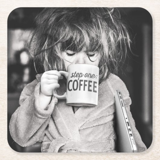 Little Girl Drink koffie Kartonnen Onderzetters (Voorkant)