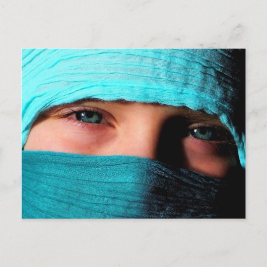 Little Girl in Turquoise Zee Briefkaart (Voorkant)