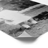 Little Girl met Speelgoed Wagon Poster (Hoek)