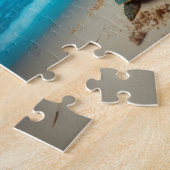 Little girls and a sea turtle building sandcastles legpuzzel (Zijkant)