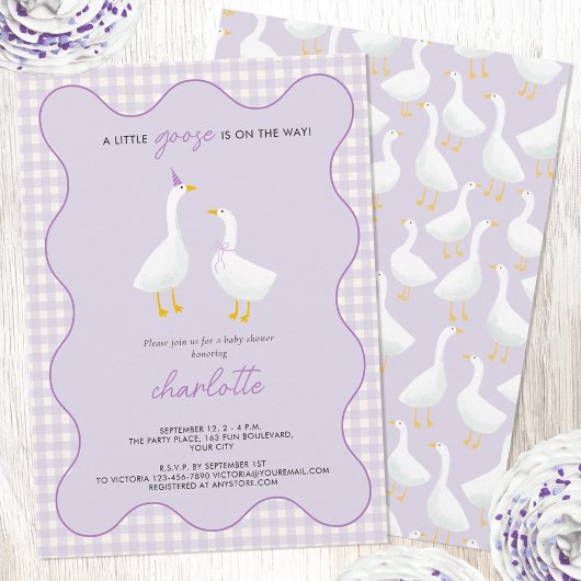 Little Goose Gingham Lila Baby shower Kaart