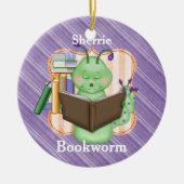 Little Green Bookworm Keramisch Ornament (Voorkant)