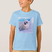 Little Harp Seal Pup bekleed in Snowflakes T-shirt (Voorkant)