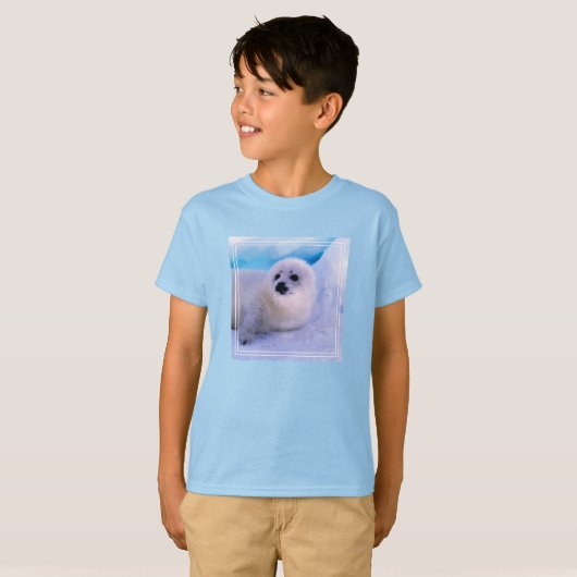 Little Harp Seal Pup bekleed in Snowflakes T-shirt (Voorkant volledig)