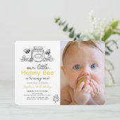Little Honey Bee Photo Hand-drawn 1st Birthday Kaart (Staand voorkant)