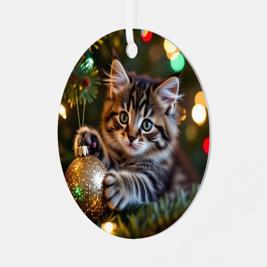 Little Kitten on Christmas Tree Personalized Metalen Ornament (Voorkant links)