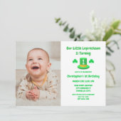 Little Leprechaun 1st Birthday Kaart (Staand voorkant)