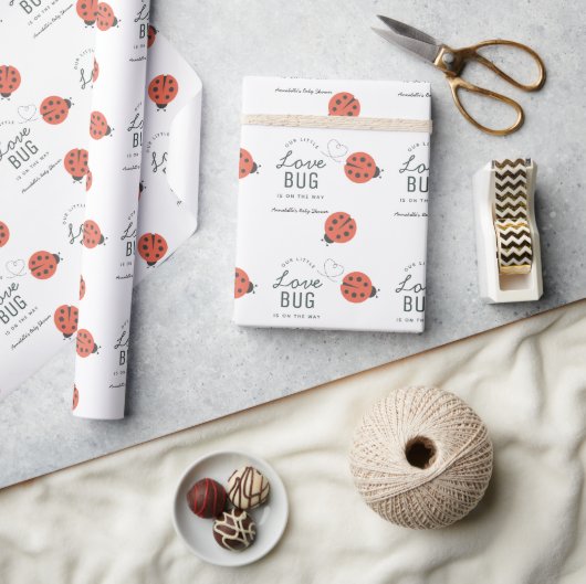Little Love Bug Ladybug Red Baby Shower Cadeaupapier (Crafts)