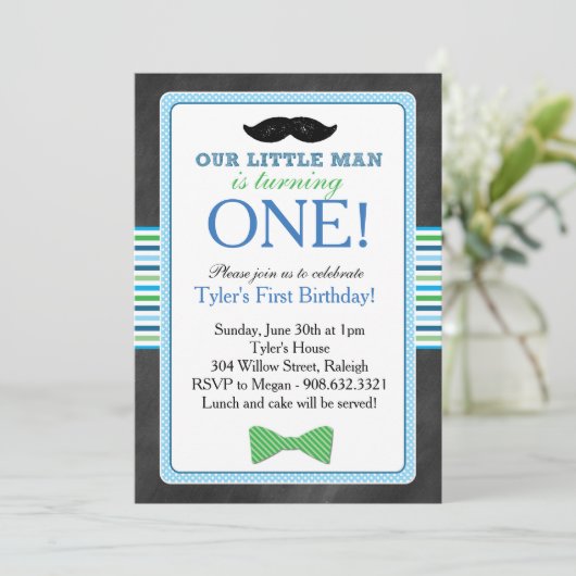 Little Man Bow Stropdas en snor Verjaardag (Blauw) Kaart (Staand voorkant)