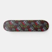 Little Miss Bad | Zwart, rood en geel patroon Persoonlijk Skateboard (Horizontaal)
