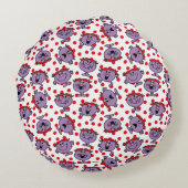 Little Miss Stout | Rode Stippenpatroon Rond Kussen (Achterkant)