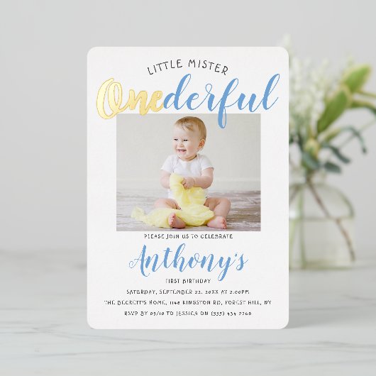 Little Mister Onederful Photo 1st Birthday Real Folie Uitnodiging (Staand Voorkant)