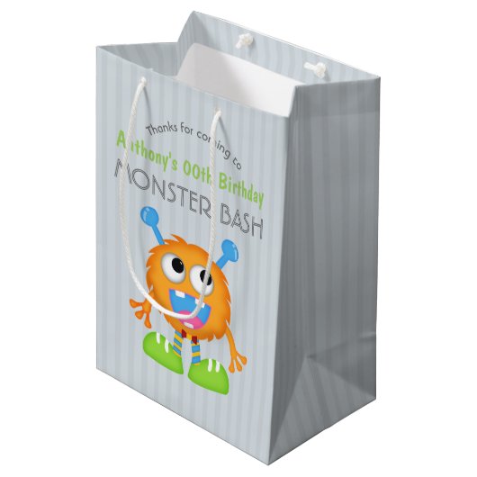 Little Monster themed Birthday Party Guest Favor Medium Cadeauzakje (Voorkant Gekanteld)