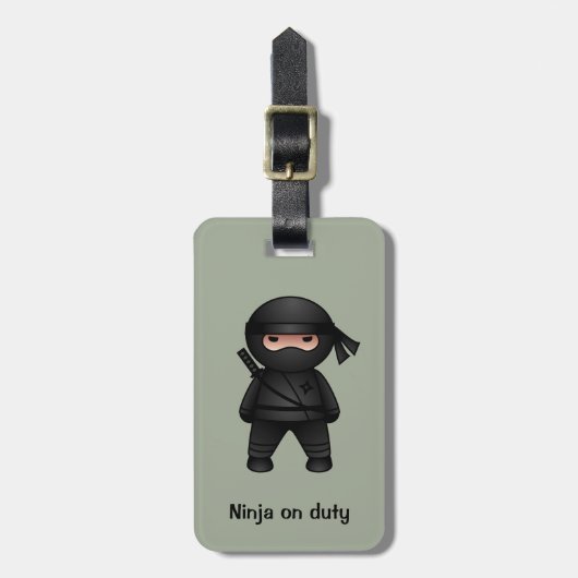 Little Ninja Warrior on Sage Green Bagagelabel (Voorkant verticaal)