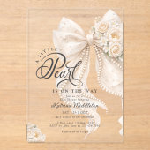 Little Pearl Bow Floral Baby Shower Acryl Uitnodigingen (Voorkant)