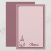 Little Pink Gnome Gedetailleerd Briefpapier (Voorkant / Achterkant)
