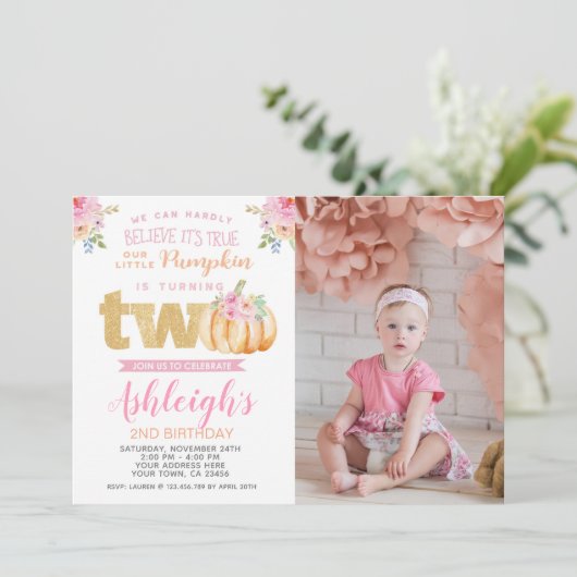 Little Pumpkin 2nd Birthday Invitation met foto Kaart (Staand voorkant)