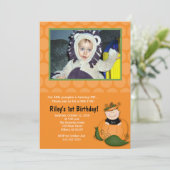 Little Pumpkin Halloween 5x7 Foto Birthday Kaart (Staand voorkant)