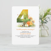 Little Pumpkin Herfst 4th Verjaardagsfeestuitnodig Kaart (Staand voorkant)