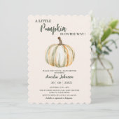 Little Pumpkin is op weg naar Herfst Baby shower Kaart (Staand voorkant)
