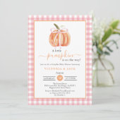 Little Pumpkin Pink Gingham Herfst Baby shower Kaart (Staand voorkant)