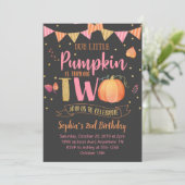 Little Pumpkin TWO Uitnodiging voor de 2e verjaard (Staand voorkant)
