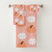 Little Pumpkins Pattern #1 #halloween #patroon Bad Handdoek (Insitu)