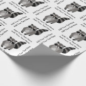 Little Raccoon Rascal gepersonaliseerd Cadeaupapier (Hoek)