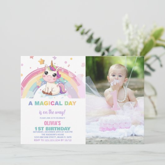 Little Rainbow Unicorn Verjaardag Uitnodigingen fo (Staand voorkant)