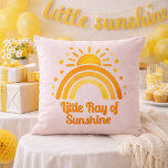 Little Ray of Sunshine Rainbow Baby Shower Kussen<br><div class="desc">A cheerful sunshine rainbow design featuring a glowing golden sun, warm rainbow arches, and playful stars. The phrase “Little Ray of Sunshine” adds a sweet and joyful touch perfect for celebrating a new baby. With soft yellow and warm orange tones, this happy sunshine theme fits beautifully in baby showers, nursery...</div>