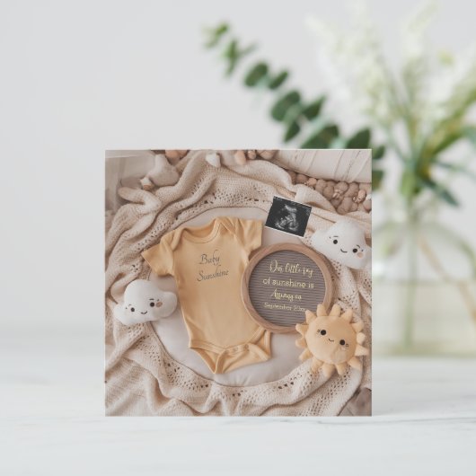 Little Ray of Sunshine zwangerschapsaankondiging Kaart (Staand voorkant)