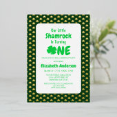 Little Shamrock 1st Birthday Folie Uitnodiging (Staand Voorkant)