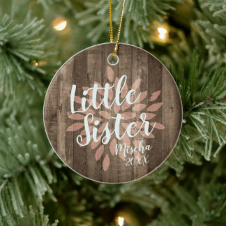Little Sister Personalized Baby Girl Woodgrain Keramisch Ornament