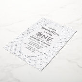 Little Snowflake 1st Birthday Folie Uitnodiging (Gedraaid)