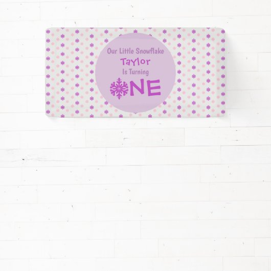Little Snowflake 1st Birthday Spandoek (Insitu)