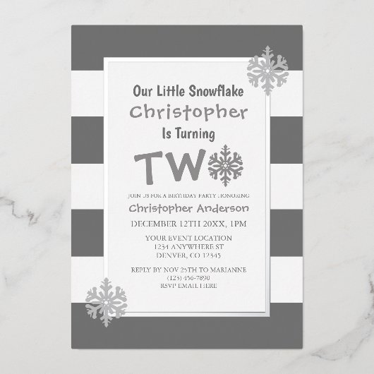 Little Snowflake 2e verjaardag Folie Uitnodiging (Voorkant)