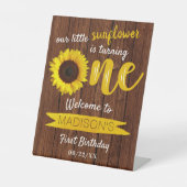 Little Sunflower 1st Birthday Welkom Reclamebord Met Voetstuk (Voorkant)