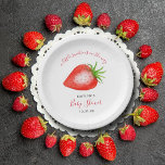 Little Sweetie Strawberry Baby shower Papieren Bordje<br><div class="desc">Deze schattige aardbeienpapieren borden zijn ideaal voor iedereen die dit jaar een baby shower viert. Het ontwerp is voorzien van een handbeschilderde waterverf aardbei op een eenvoudige witte achtergrond met gemakkelijk te personaliseren sjabloon bewoordingen. Overeenkomende objecten vindt u in de collectie.</div>