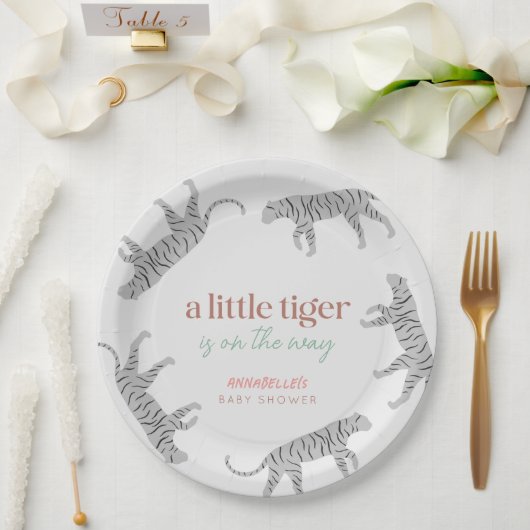Little Tiger Modern Gray Baby Shower Papieren Bordje (Huwelijk)
