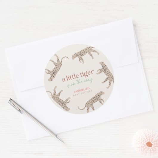 Little Tiger Modern Taupe Baby Shower Ronde Sticker (Envelop)
