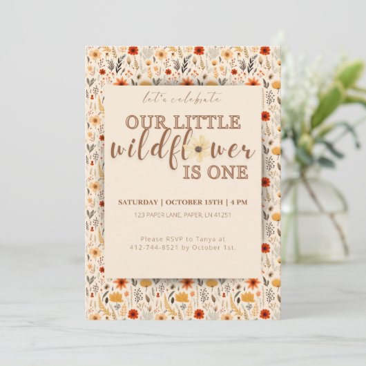 Little Wildflower draaien een verjaardag uitnodigi Kaart (Staand voorkant)