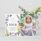 Little Wildflower Script Verjaardagsfoto Kaart (Staand voorkant)