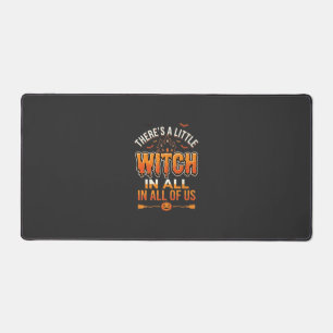Little Witch Halloween Heksen Typografie Ontwerp_1 Bureaumat