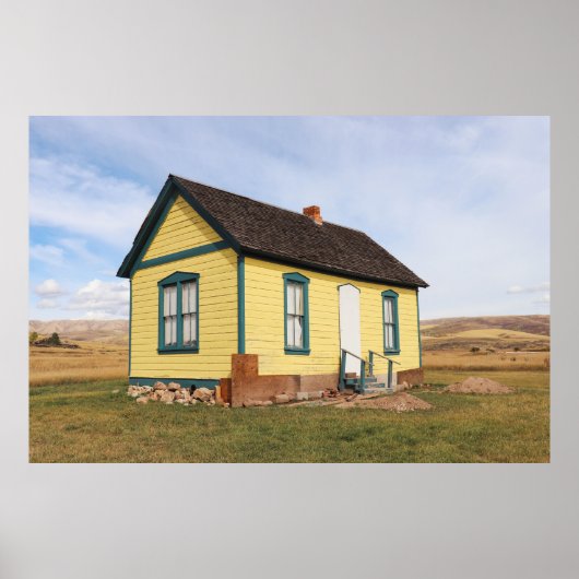 Little Yellow Cottage Poster (Voorkant)