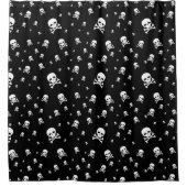 Littles White Pirates Skulls on Black Background Douchegordijn (Voorkant)