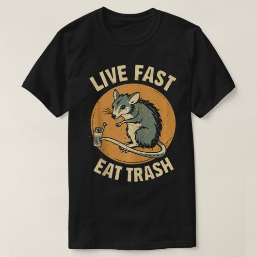 Live Fast Eat Trash Possum Grappig Possum Camping T-shirt (Design voorkant)