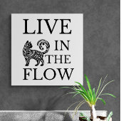 Live in The Flow artistiek kattensilhouet. Canvas Afdruk
